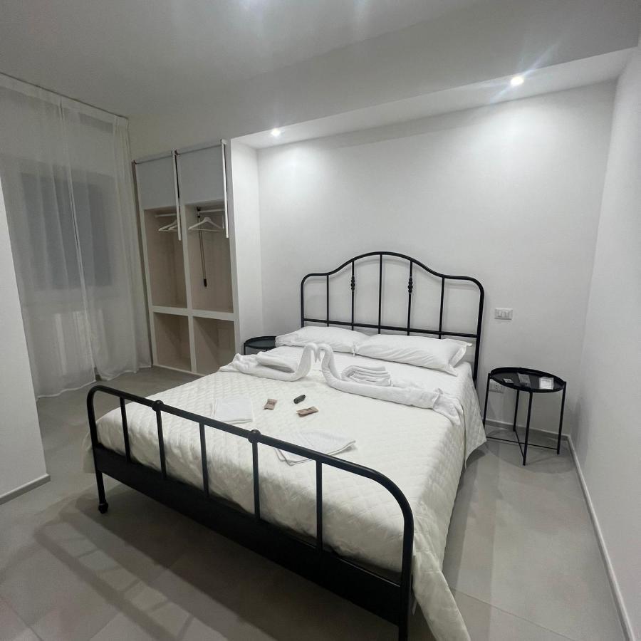 Campione 5 Apartment Бари Екстериор снимка